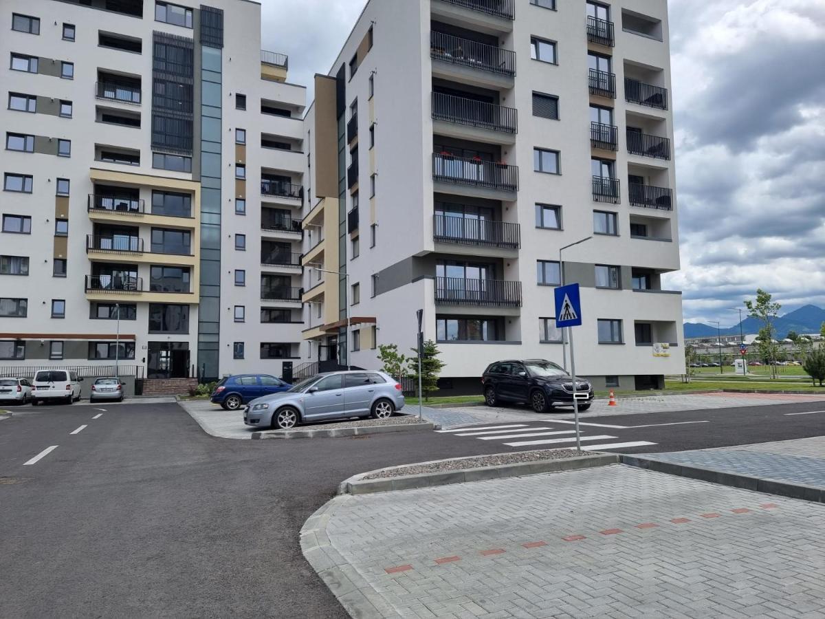 Ara Apart Hotel Brasov Bagian luar foto
